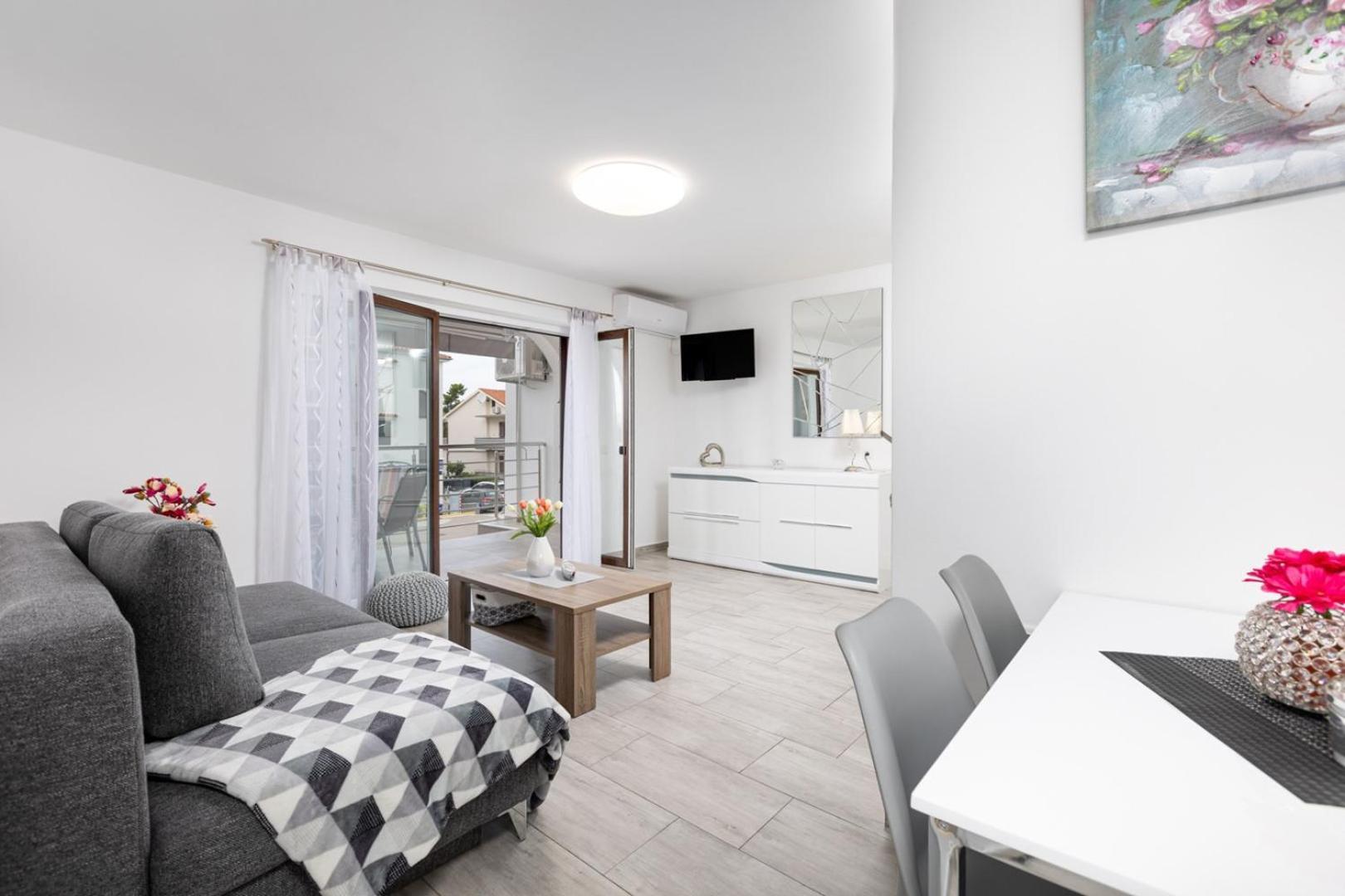 מאלינסקה Apartments Tea מראה חיצוני תמונה